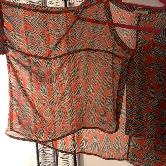 Orange black and white leaf print flowy top - Picture 8 of 8